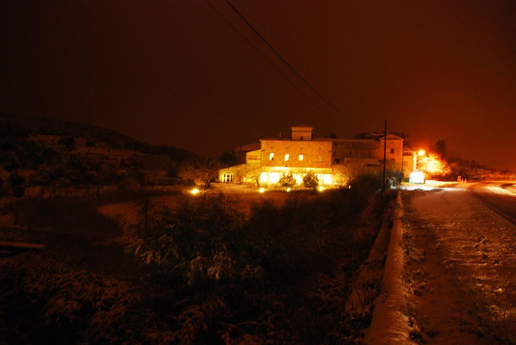 Les Jardins Du Mas Evesque Bed & Breakfast Rousson  Dış mekan fotoğraf