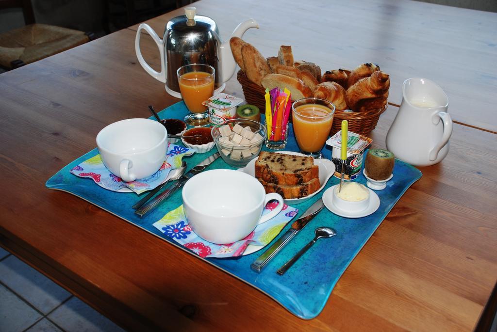 Les Jardins Du Mas Evesque Bed & Breakfast Rousson  Oda fotoğraf