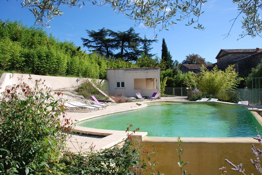 Les Jardins Du Mas Evesque Bed & Breakfast Rousson  Oda fotoğraf