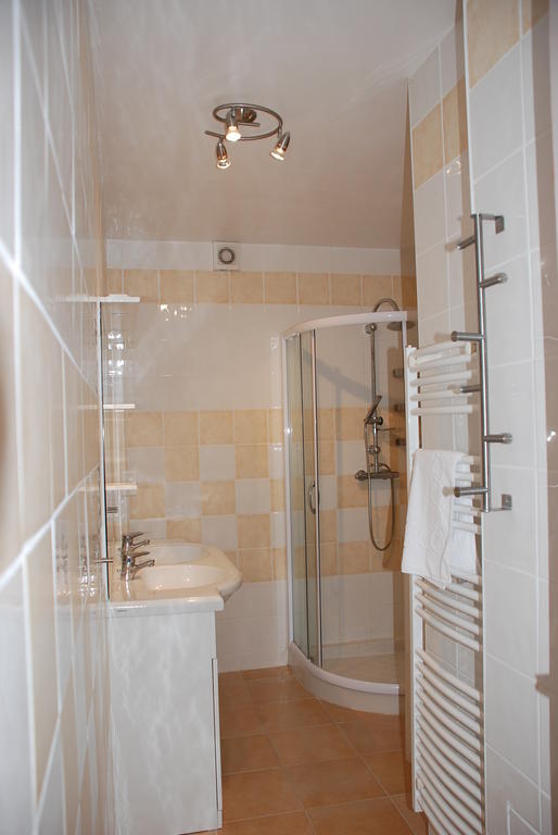 Les Jardins Du Mas Evesque Bed & Breakfast Rousson  Dış mekan fotoğraf