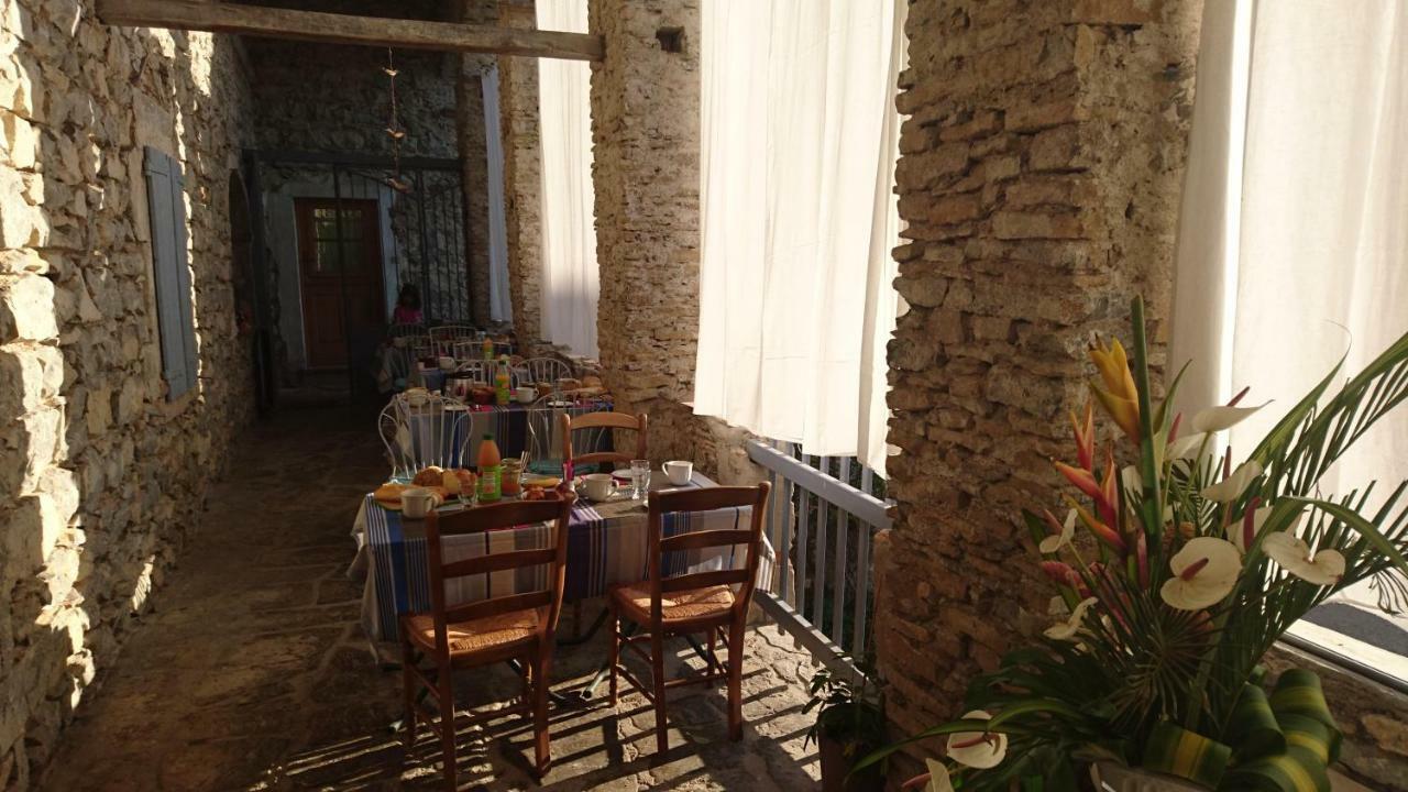 Les Jardins Du Mas Evesque Bed & Breakfast Rousson  Dış mekan fotoğraf