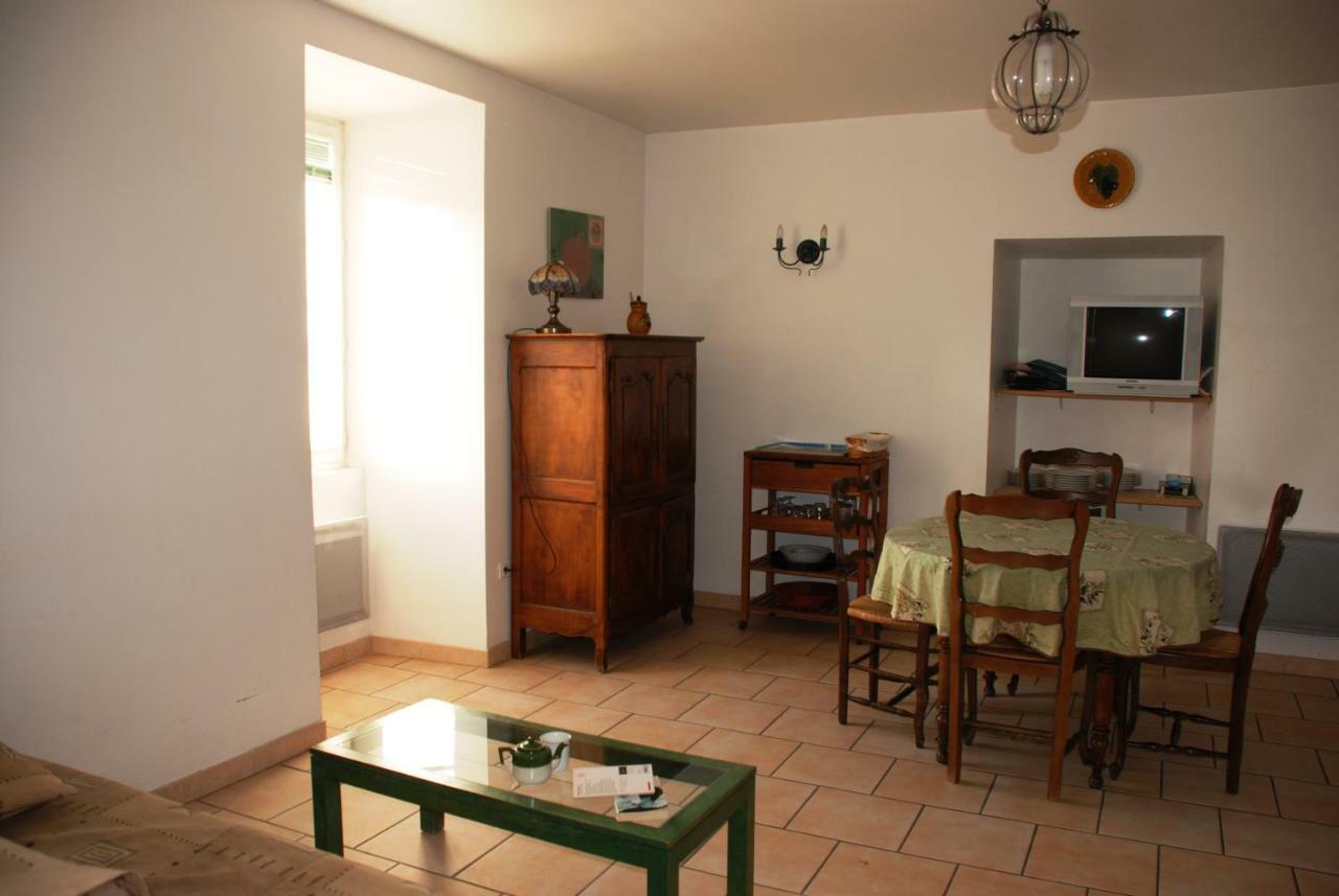 Les Jardins Du Mas Evesque Bed & Breakfast Rousson  Dış mekan fotoğraf