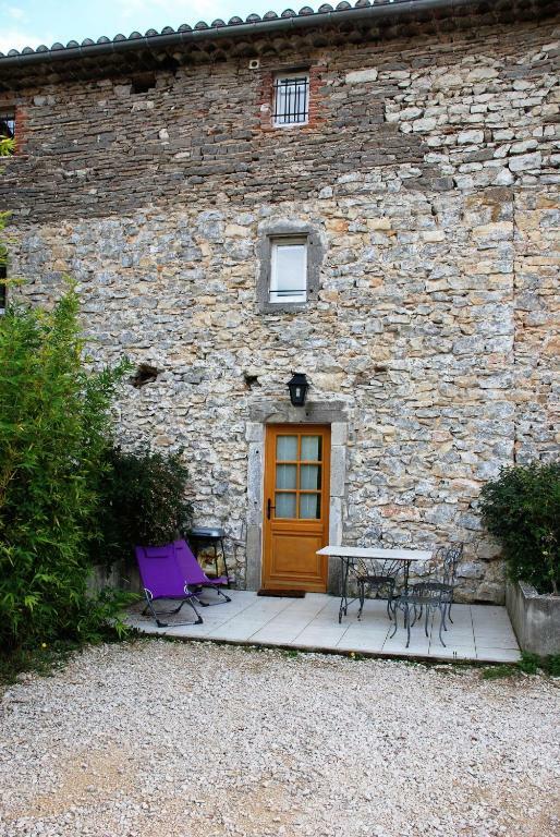 Les Jardins Du Mas Evesque Bed & Breakfast Rousson  Dış mekan fotoğraf
